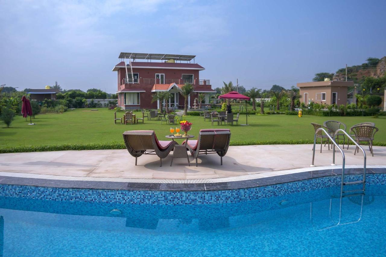 Stayvista At Hillside Paradise Dhauj Buitenkant foto